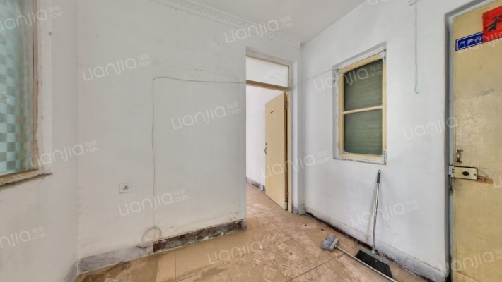 地质大学北院宿舍二手房实景图