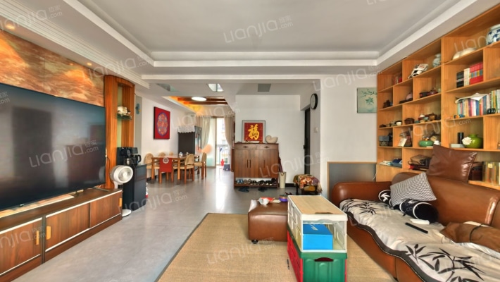 桦润馨居B区二手房实景图