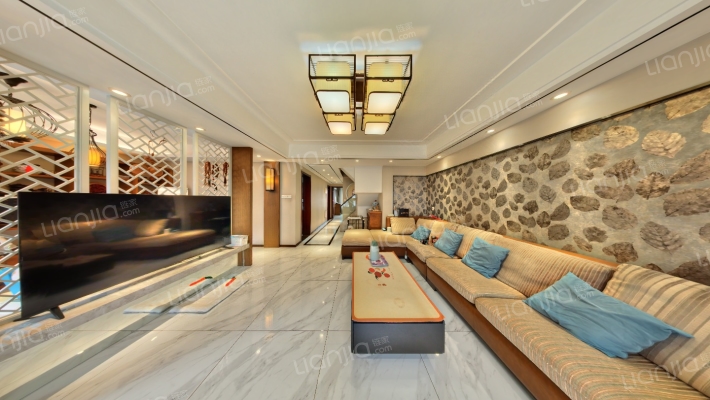 金地艺华年盈翠名邸二手房实景图