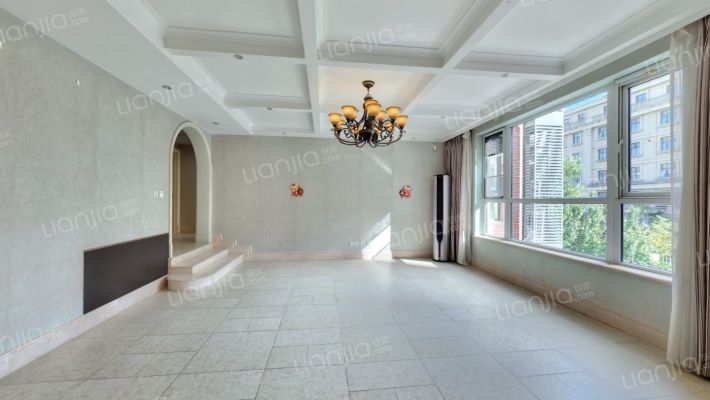 万科生态城花院二手房实景图