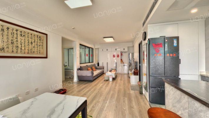 领地OFFICE二手房实景图