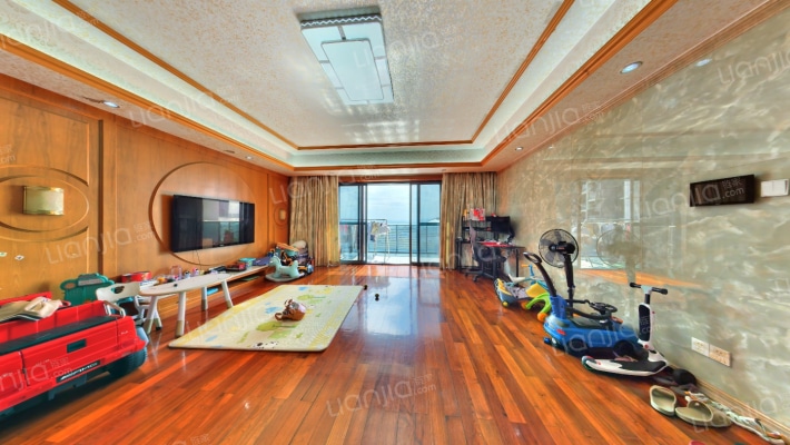 浪琴半岛二手房实景图