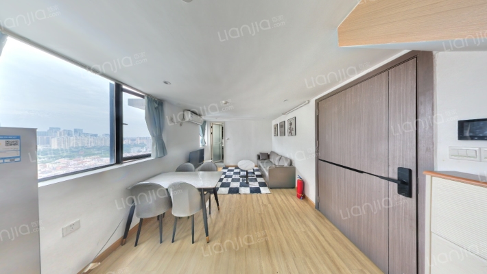 嘉信深蓝大厦二手房实景图