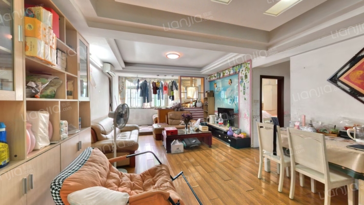 天保花园二手房实景图