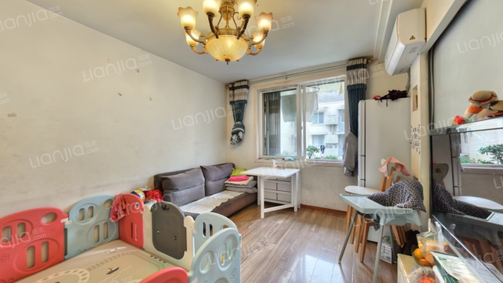 槐树苑二期宏苑二手房实景图