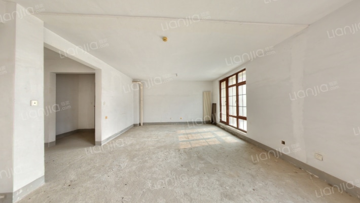 保利垄上八区二手房实景图