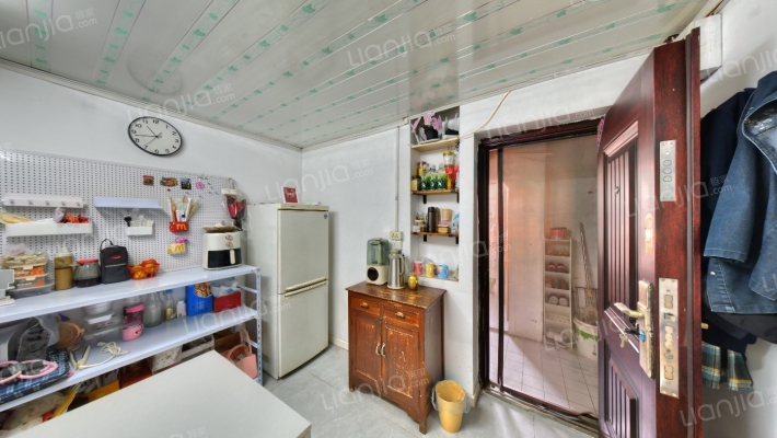 建设大道752号二手房实景图