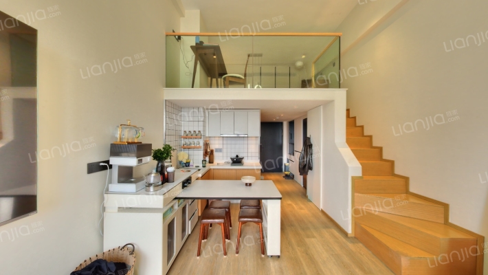 地铁万科杭行道二手房实景图