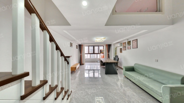 银联广场二手房实景图