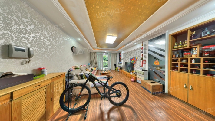 水岸名都二手房实景图