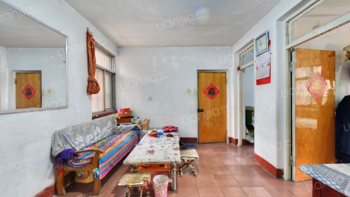 电站辅机宿舍二手房实景图