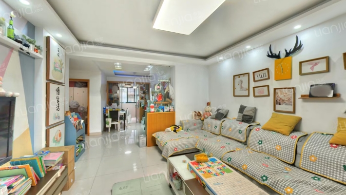 四季花街二手房实景图