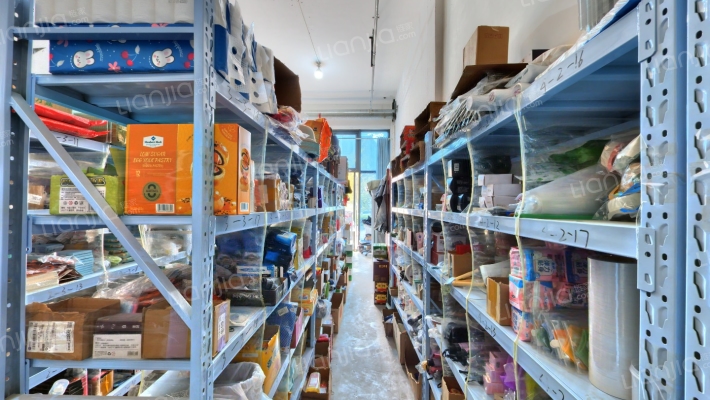 中骏六号街区二手房实景图