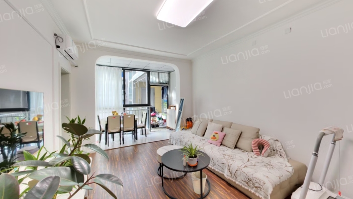 棠湖南路二段129号二手房实景图