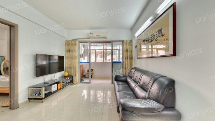 爱地花园二手房实景图