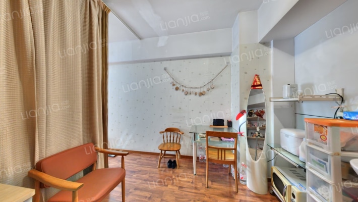 凤起商务大厦二手房实景图