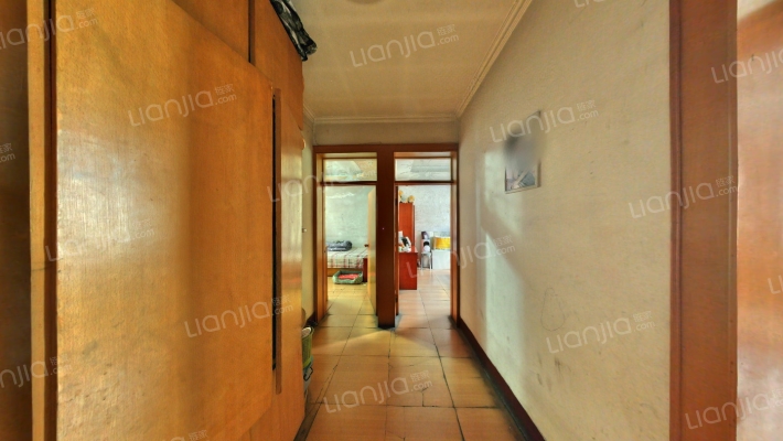 威远集团宿舍二手房实景图