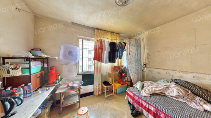 松花江路225号院二手房实景图