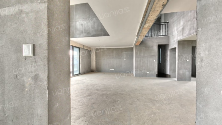 金地湖山樾二手房实景图