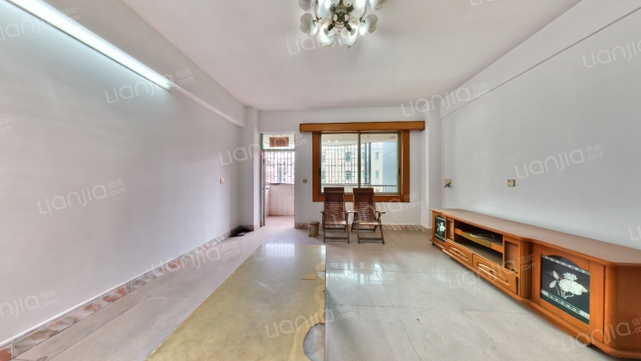 健力宝北路28号二手房实景图