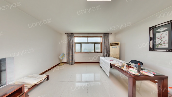 洒水车队家属院二手房实景图