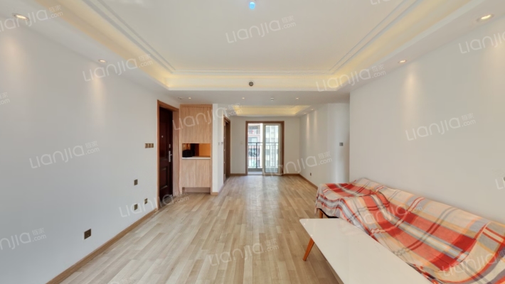 世茂璀璨倾城东区二手房实景图