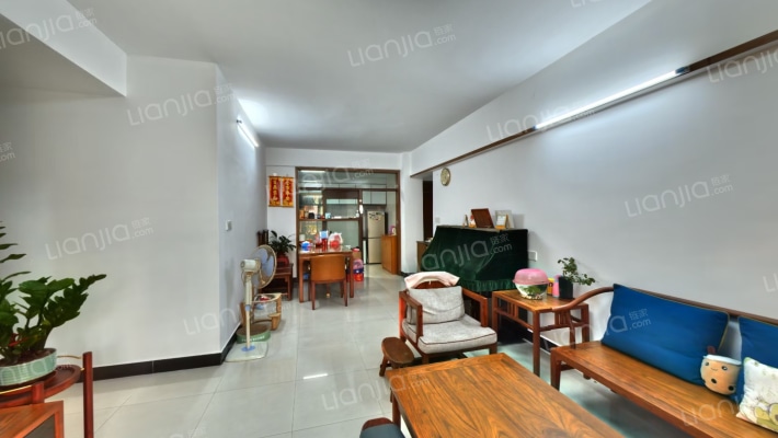 君怡楼二手房实景图