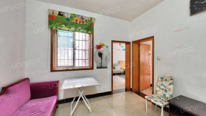 荣安宿舍二手房实景图