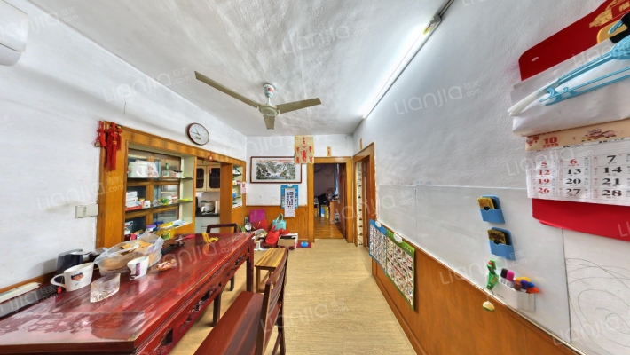 青山一邨113-119号二手房实景图