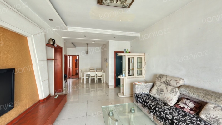 成青小区二手房实景图