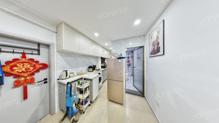 机场南路东里二手房实景图