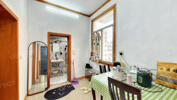 财大千家街宿舍二手房实景图