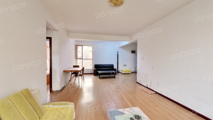 拉美首郡二手房实景图