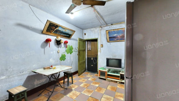 锦东路253号二手房实景图