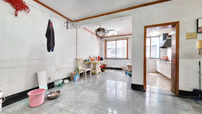 团结花园楼二手房实景图