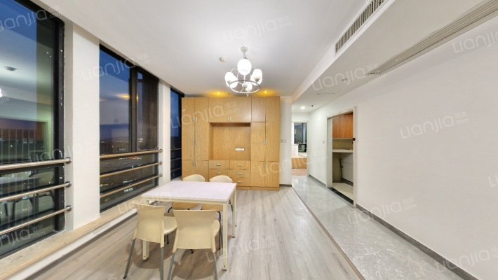 E30中心二手房实景图