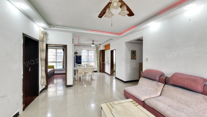 滨湖嘉园二手房实景图