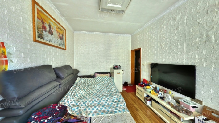 龙发街二手房实景图