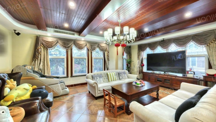 揽翠山庄二手房实景图