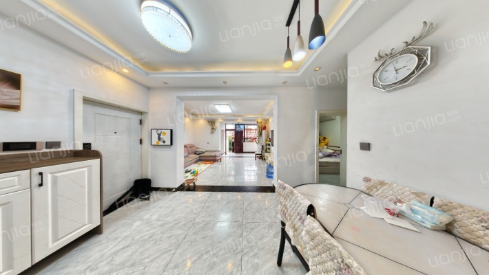 警苑二手房实景图