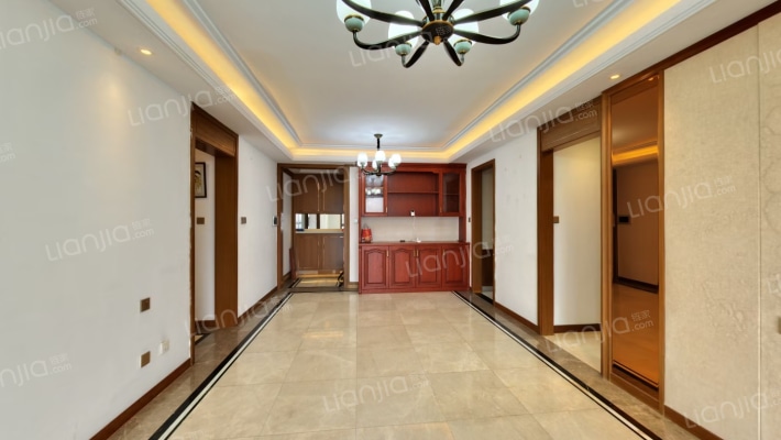 中海玄武公馆B区二手房实景图