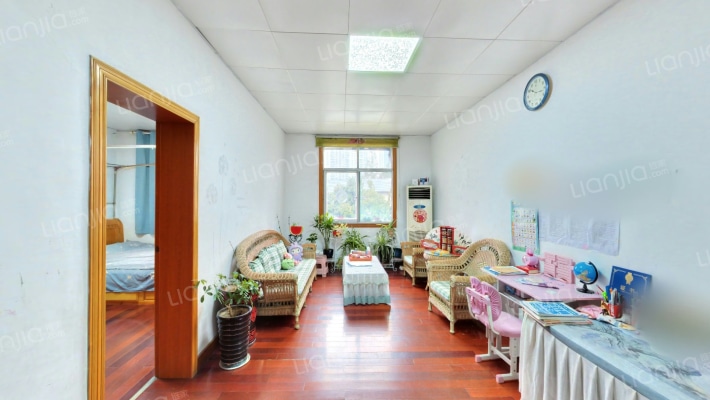 交通厅宿舍大院二手房实景图