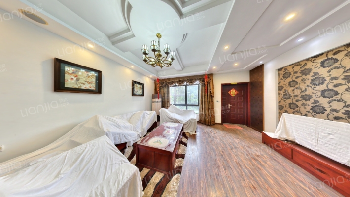 维多利亚D区二手房实景图