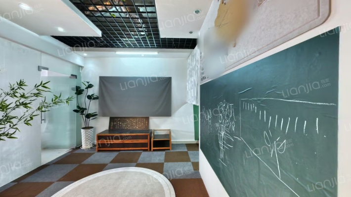 洪大服装大厦二手房实景图