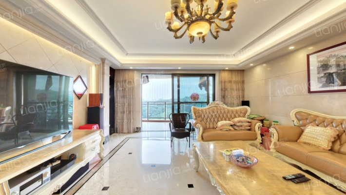 白云堡豪苑二手房实景图