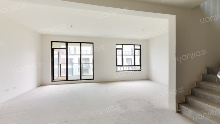 山钢地产悦和山海二手房实景图