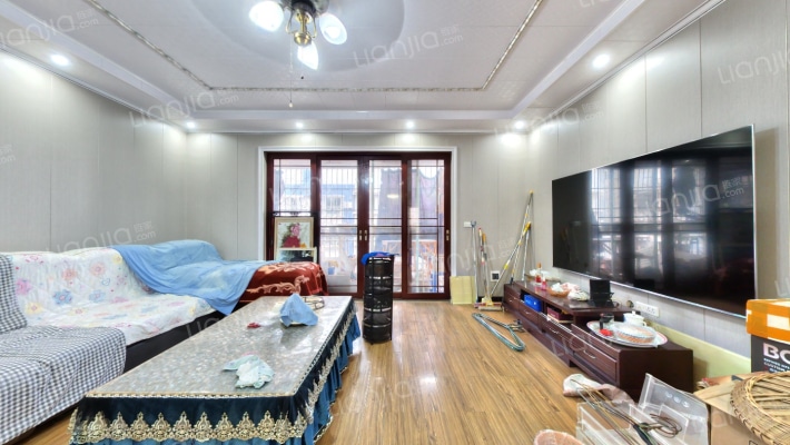 安庆路533号二手房实景图