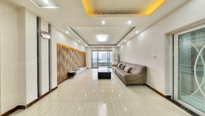 新鸿基悦城二手房实景图