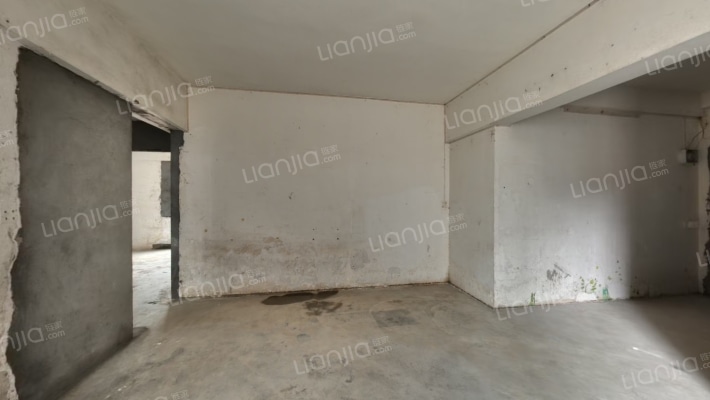 新雅苑二手房实景图