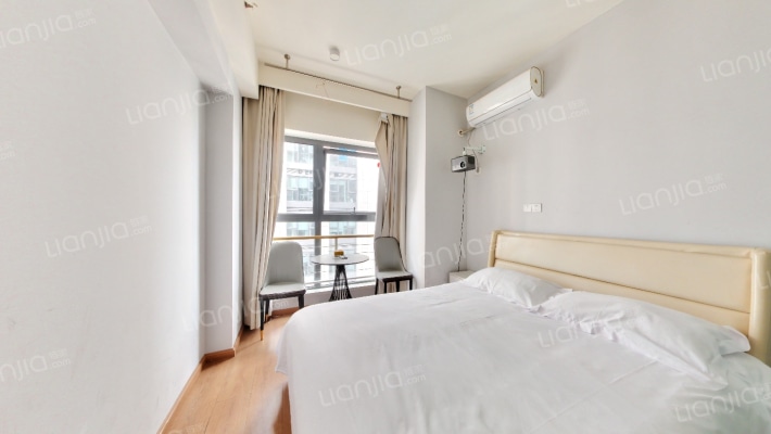 霆彪中环广场二手房实景图